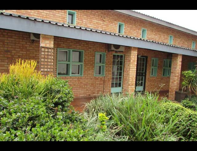 BUSINESS FOR SALE IN WHITE RIVER CENTRAL